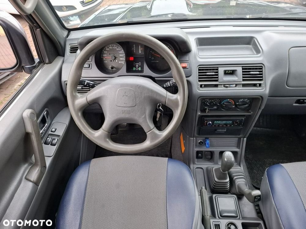 Mitsubishi Pajero - 14