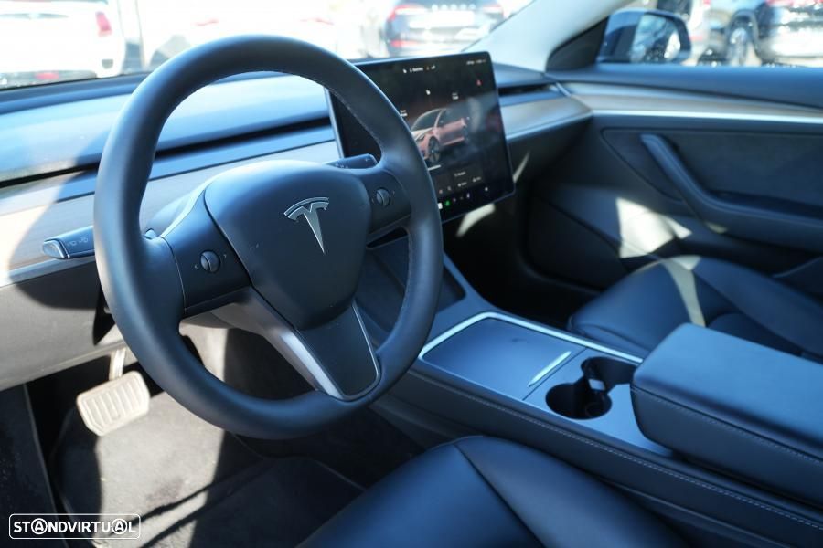 Tesla Model 3 Long Range Tração Traseira - 10
