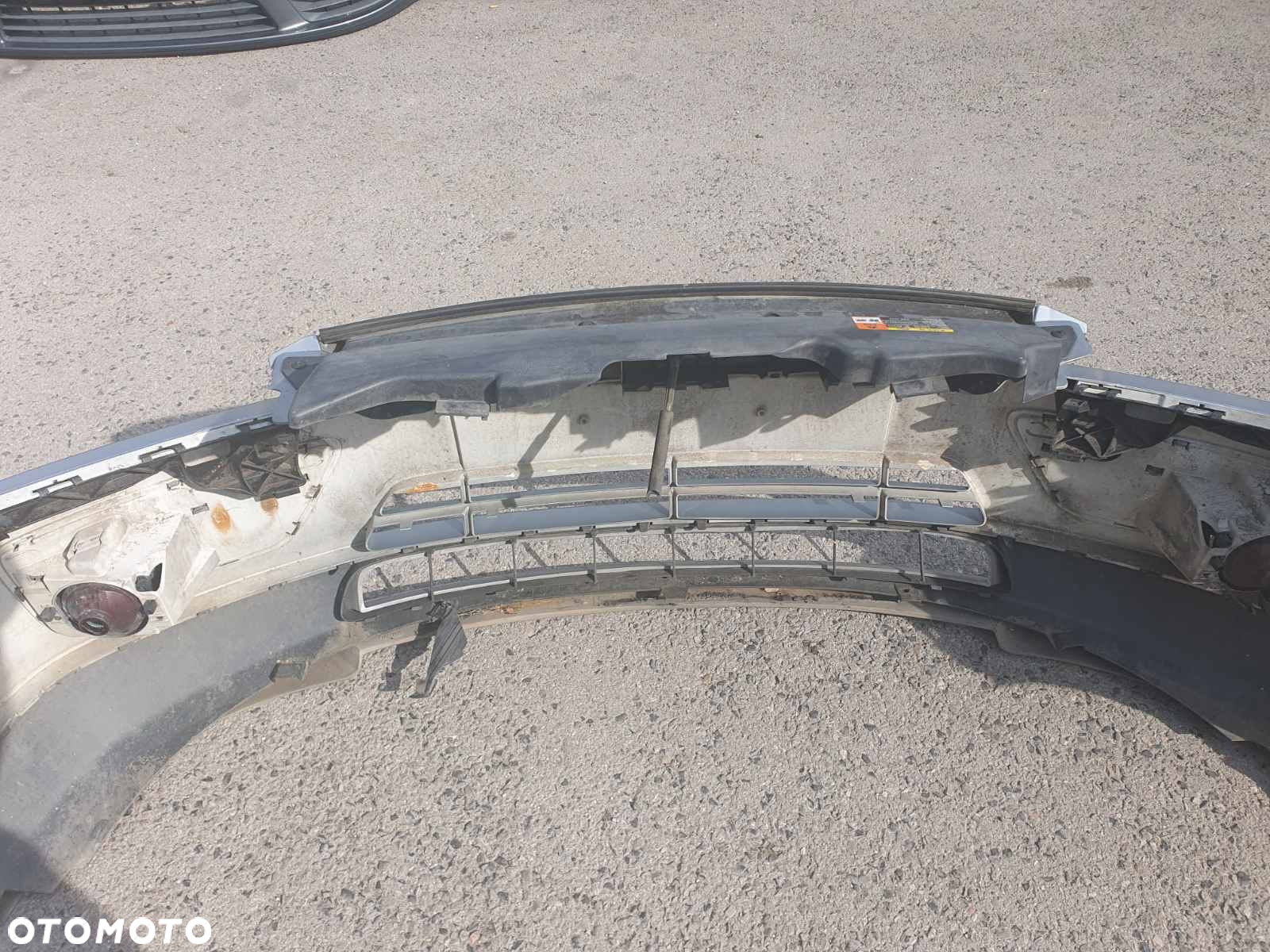 ZDERZAK PRZÓD FORD FOCUS MK2 II KOD D1 - 6