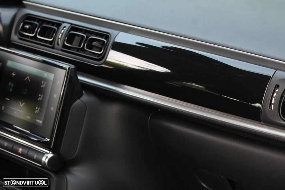 Citroën C3 1.2 PureTech Shine - 25