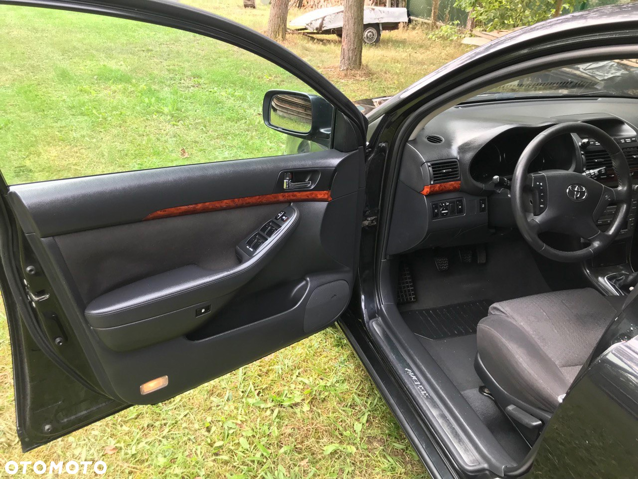 Toyota Avensis - 22