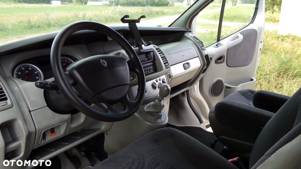 Renault Trafic 2.0 dCi 115 Passenger Expression - 16