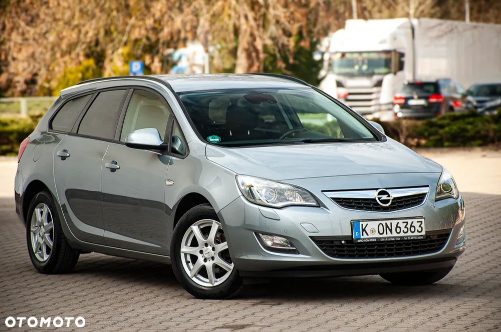 Opel Astra 1.4 Turbo Edition - 2
