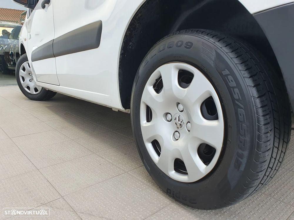 Peugeot Partner 1.6 e-HDi Style - 11