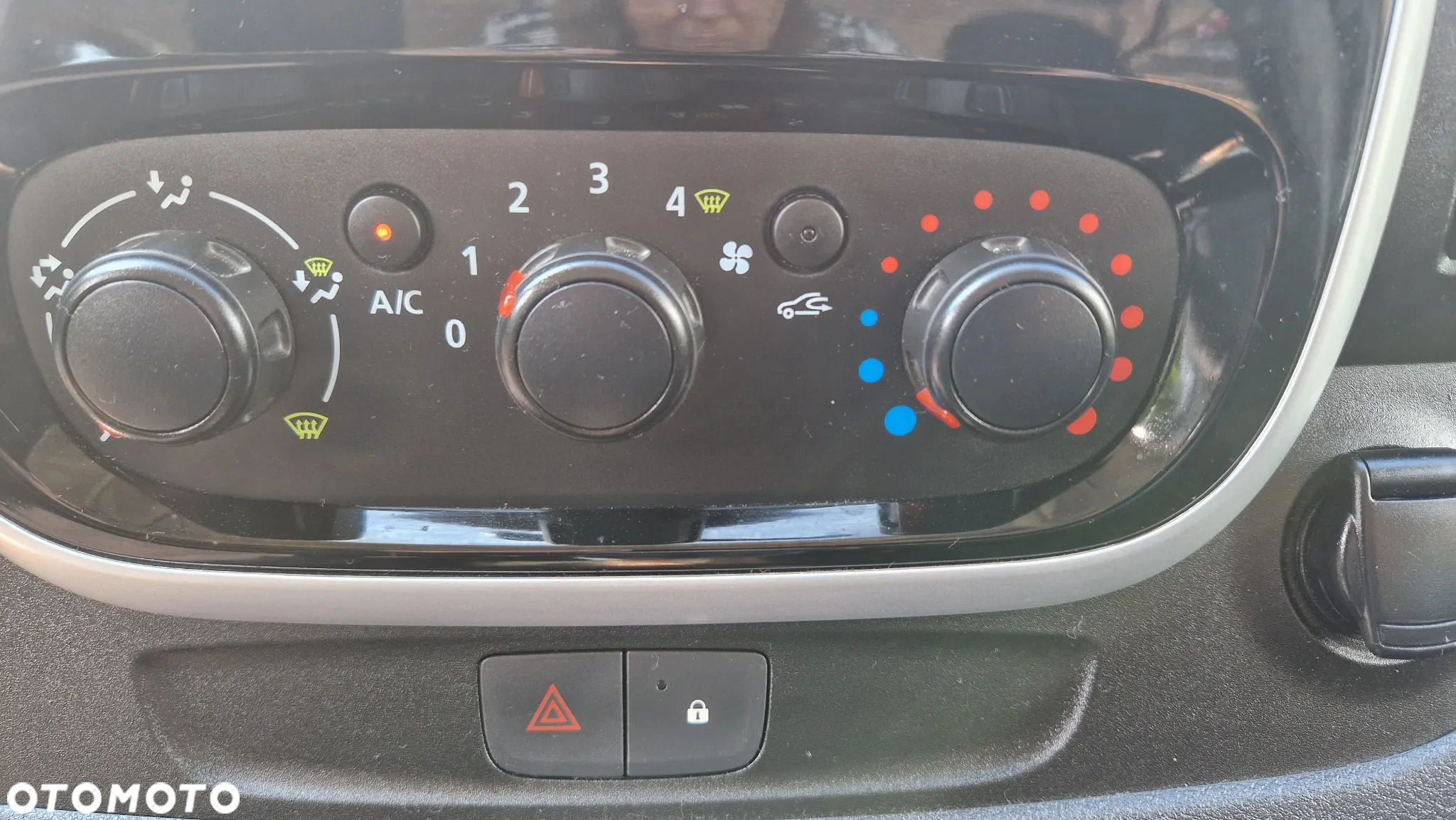 Renault Trafic - 18