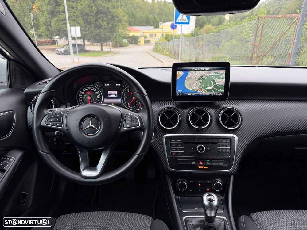 Mercedes-Benz GLA 180 d Style - 16