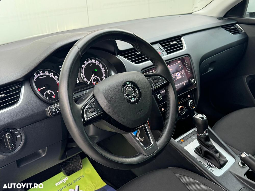 Skoda Octavia 1.6 TDI DSG Style - 10