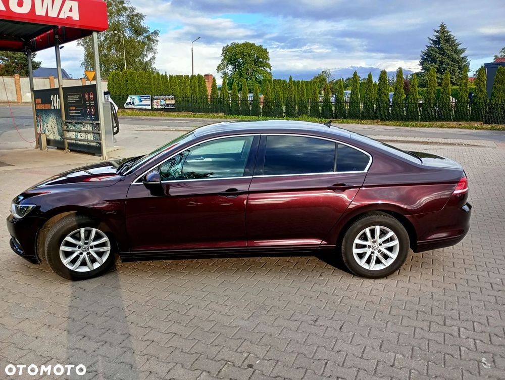 Volkswagen Passat 1.6 TDI BMT Comfortline - 10
