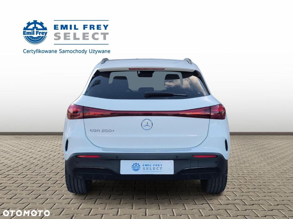 Mercedes-Benz EQA - 4
