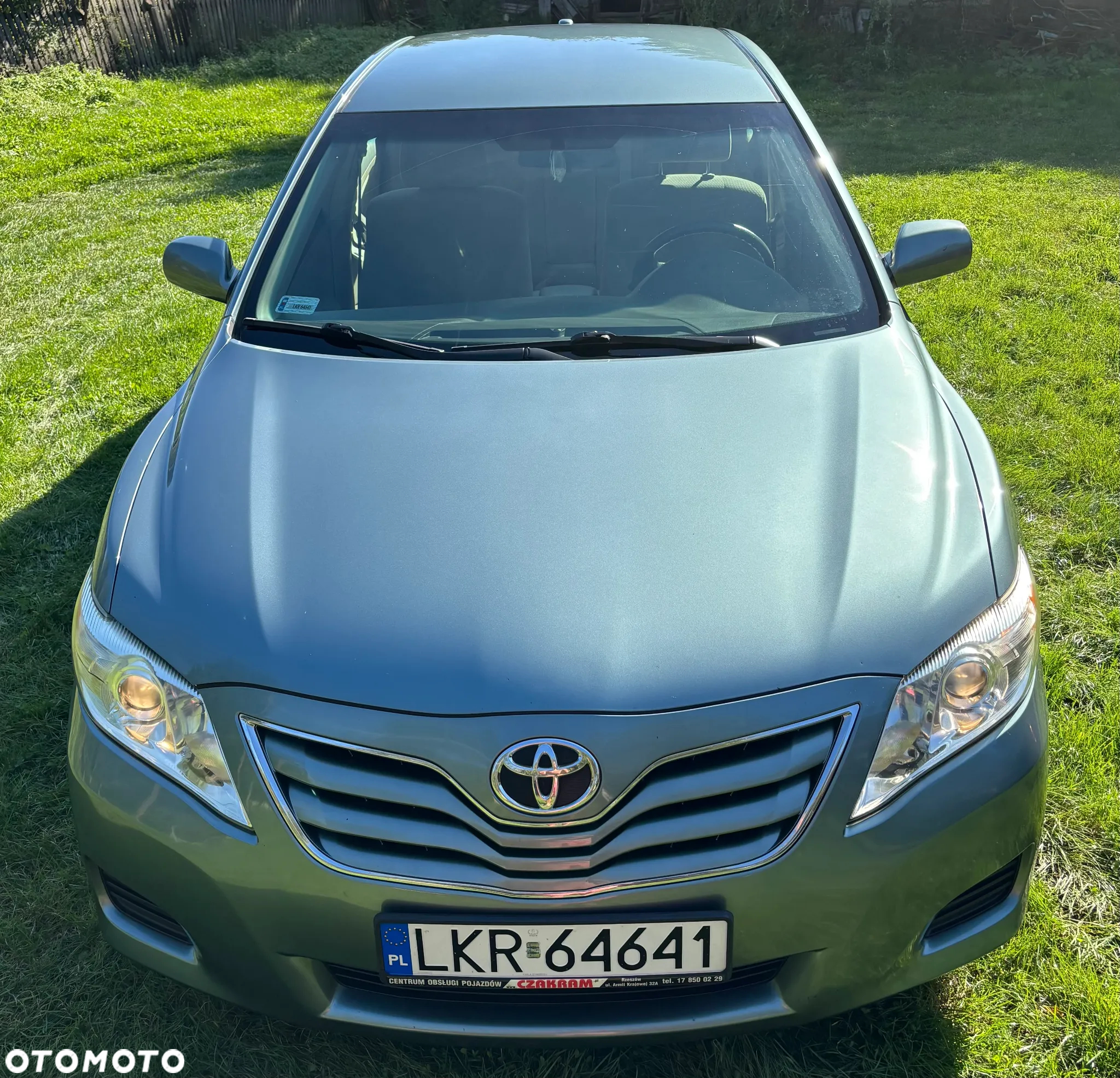 Toyota Camry 2.5 LE - 2