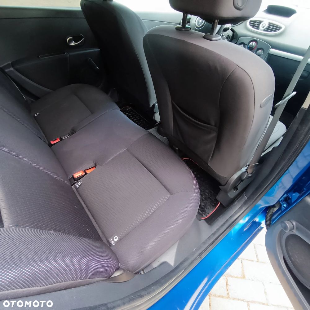 Renault Clio 1.6 16V Exception - 17