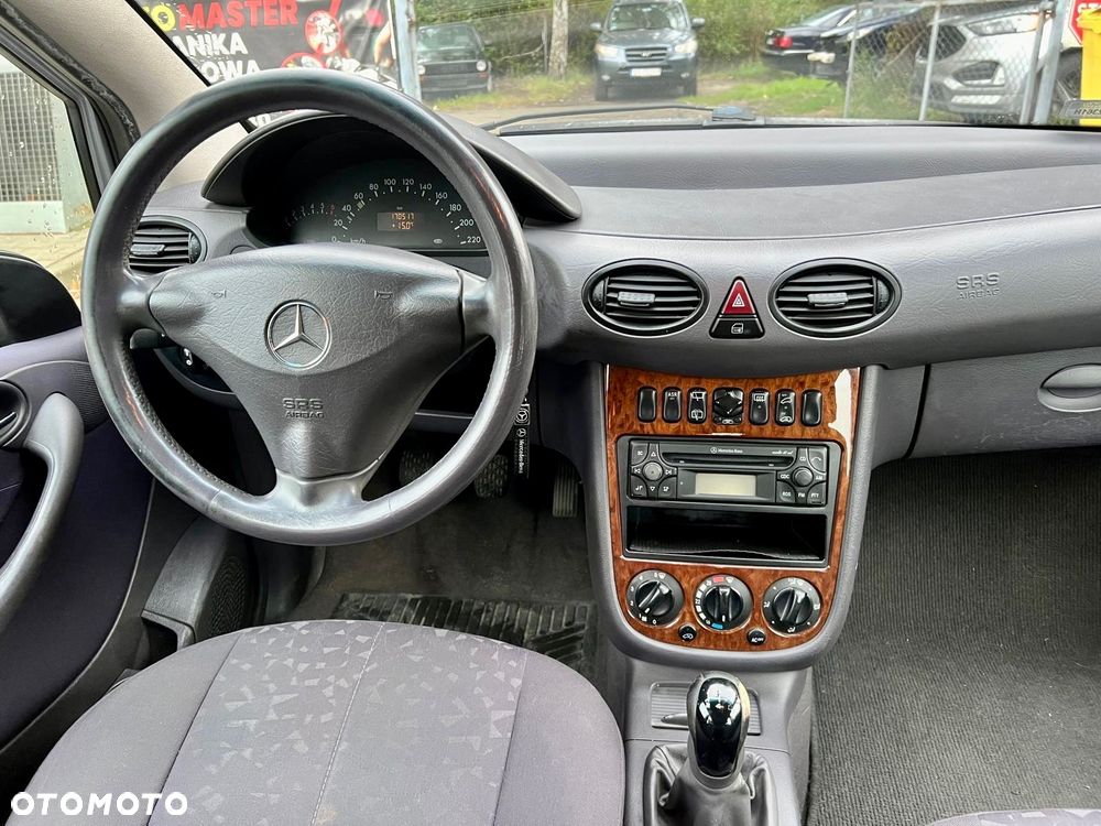 Mercedes-Benz Klasa A 160 Elegance - 15
