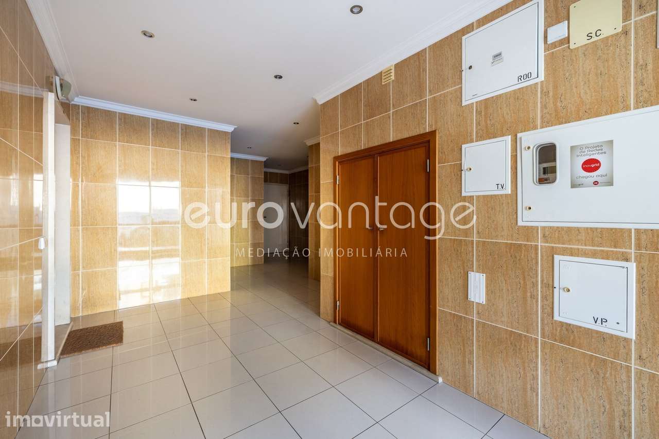 Apartamento T2 na Urbanização de São Romão - Grande imagem: 4/33