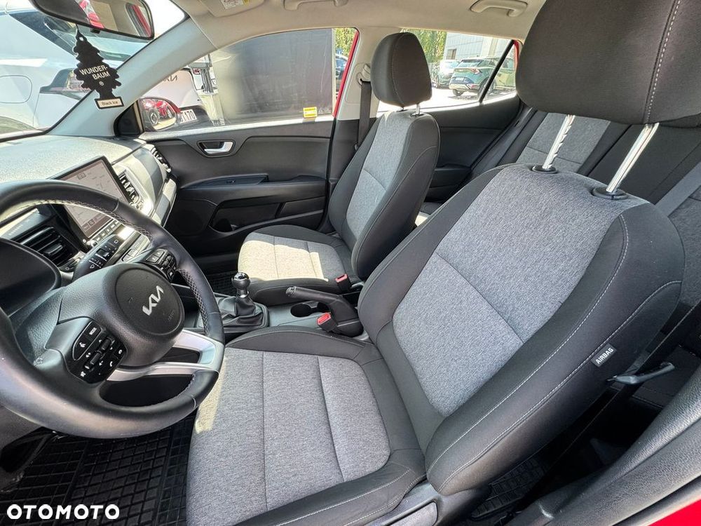 Kia Stonic 1.2 M - 11
