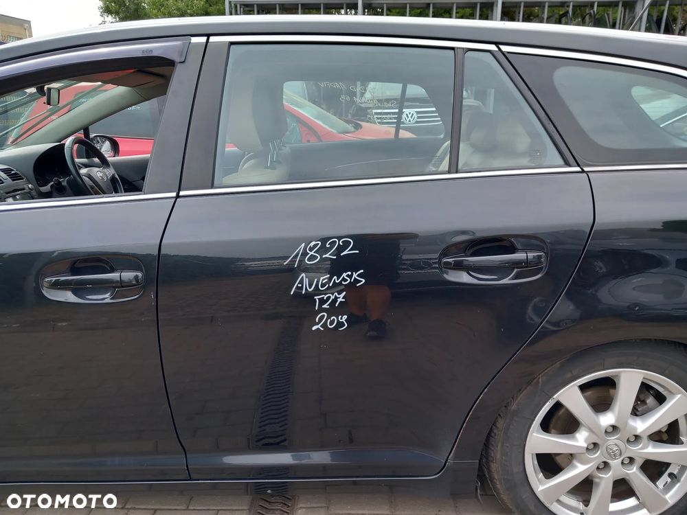 TOYOTA AVENSIS T27 DRZWI LEWE TYLNE LEWY TYŁ KOMBI KOLOR: 209 - 1