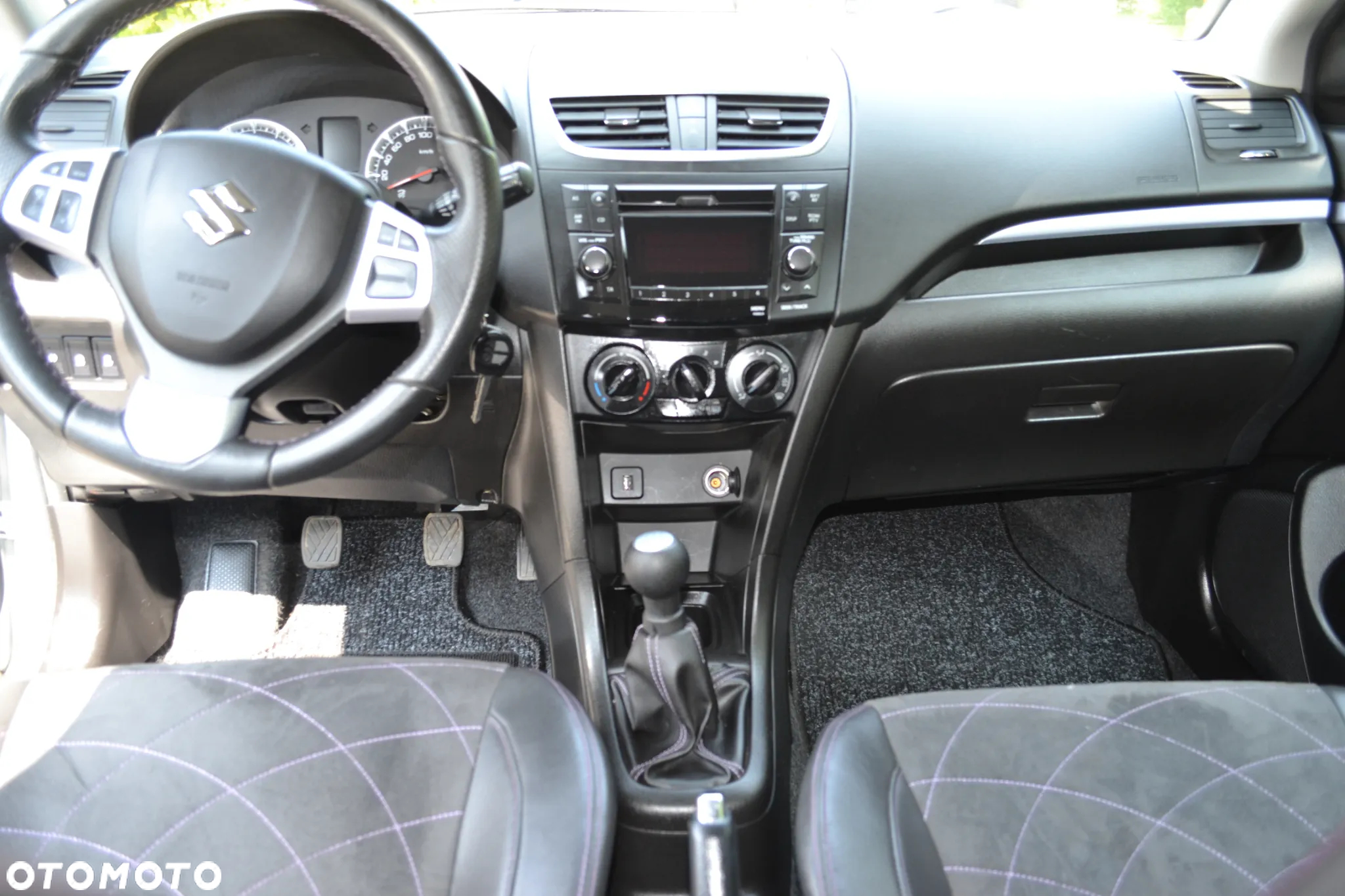 Suzuki Swift 1.2 Premium - 22