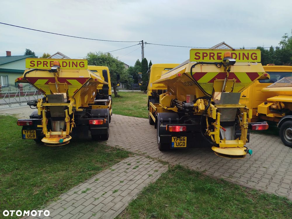Mitsubishi Canter 6c18 Fuso 4x4 4wd gritter Pługo piaskarka Solarka komunalny 3.0 // 180KM //2016//30 000km// daily unimog Schmidt pfau rexter econ - 9