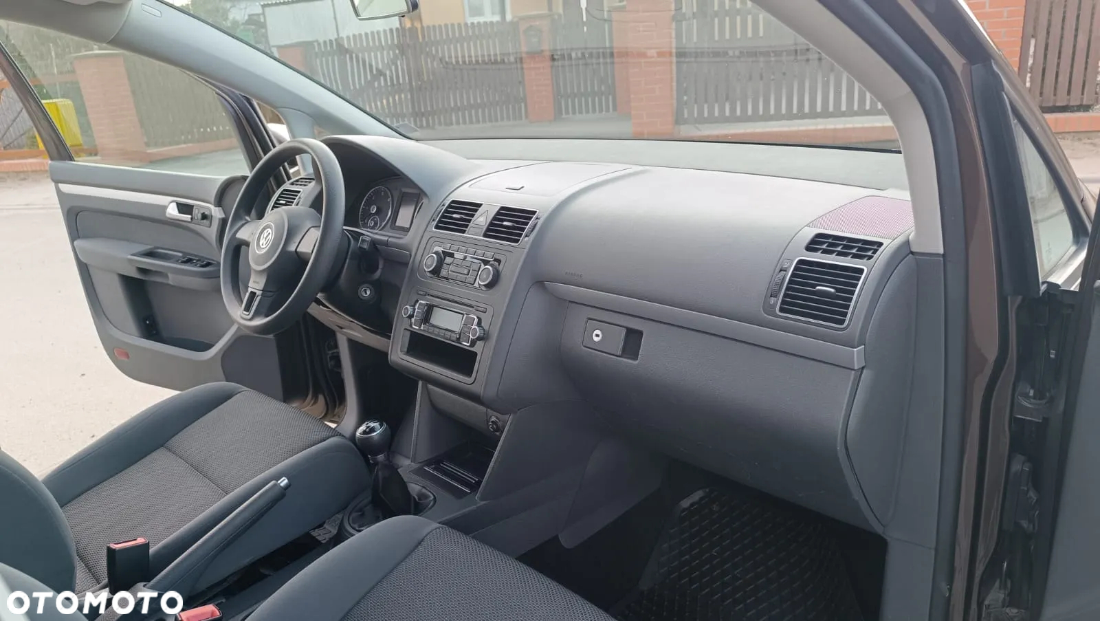 Volkswagen Touran 1.6 TDI DPF Trendline - 24