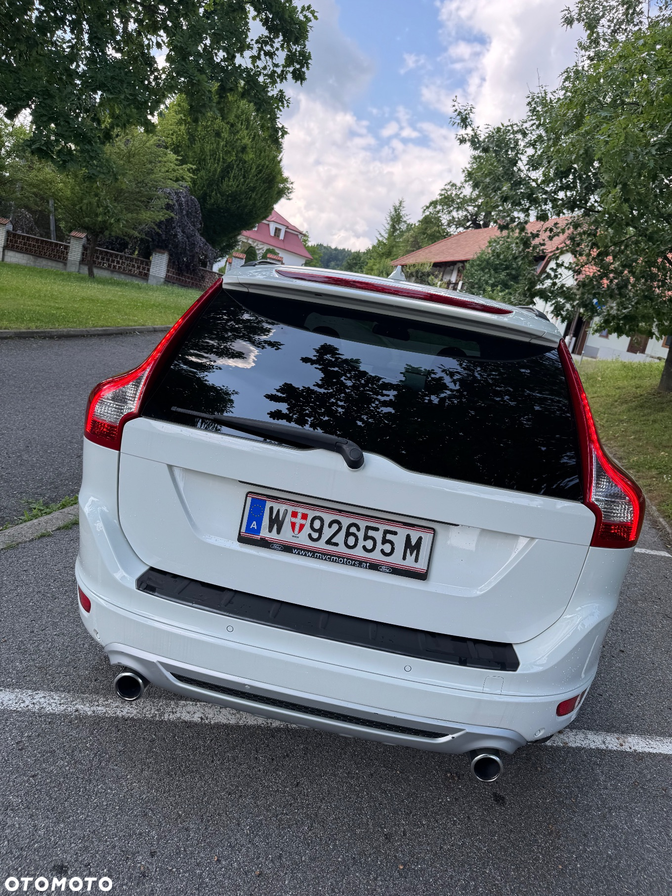 Volvo XC 60 D4 Geartronic RDesign - 11
