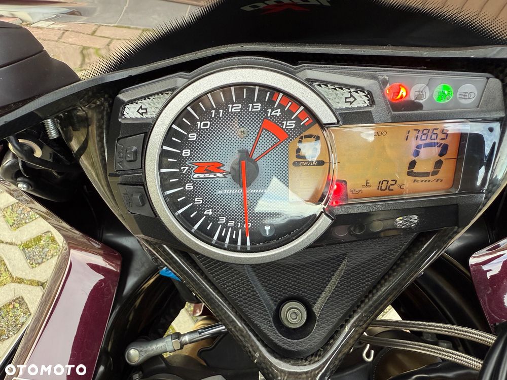 Suzuki GSX-R - 24