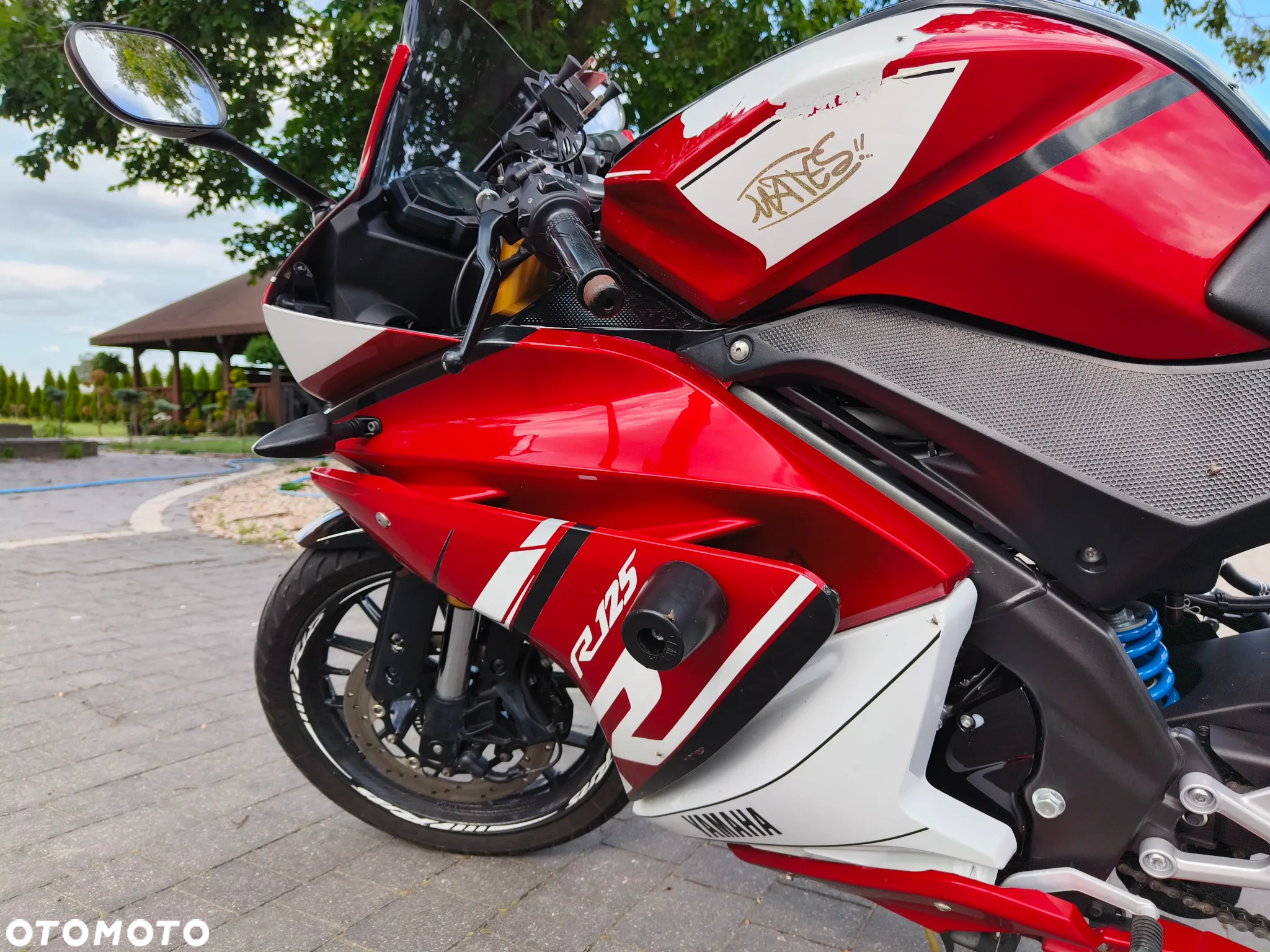 Yamaha YZF - 2