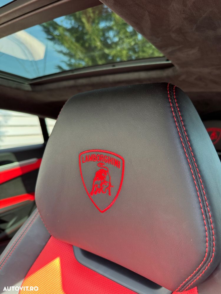 Lamborghini URUS - 13