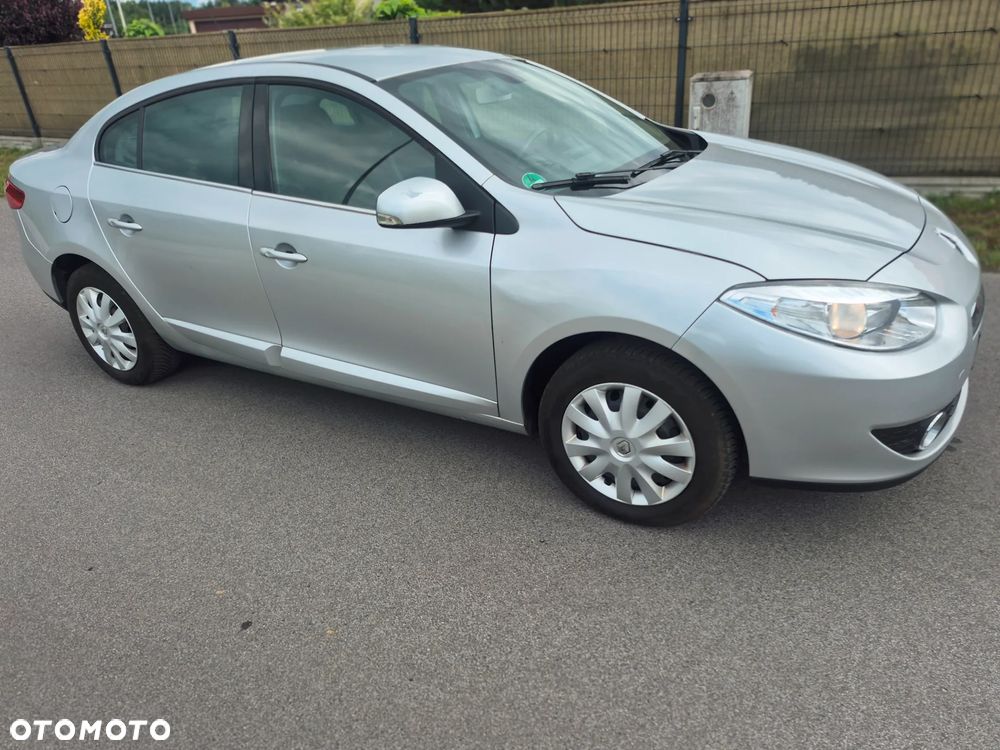 Renault Fluence 1.6 16V 110 Expression - 9