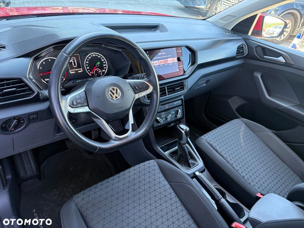 Volkswagen T-Cross 1.0 TSI Life DSG - 12