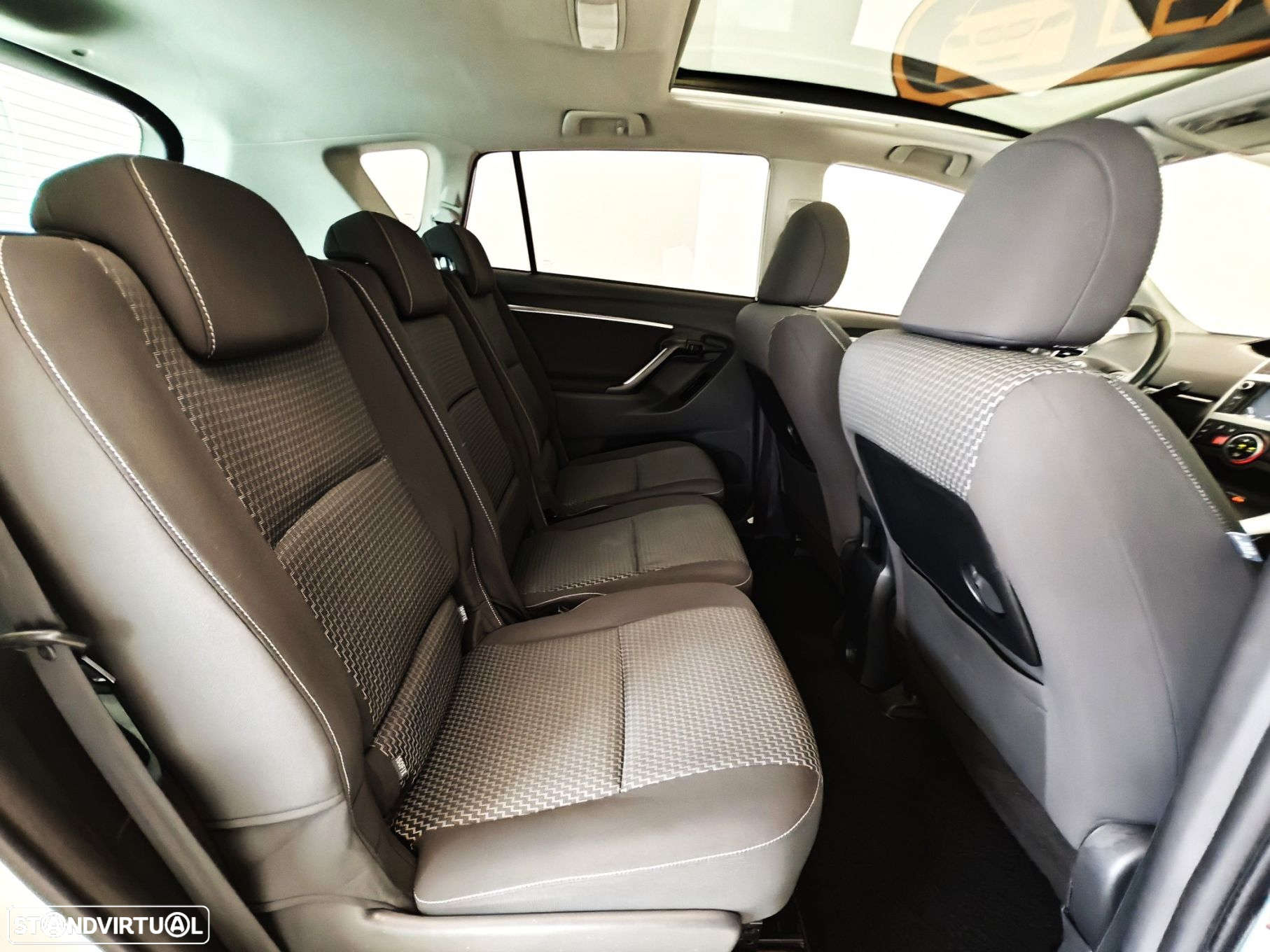 Toyota Verso 1.6 D-4D 5L S&S Comfort - 45