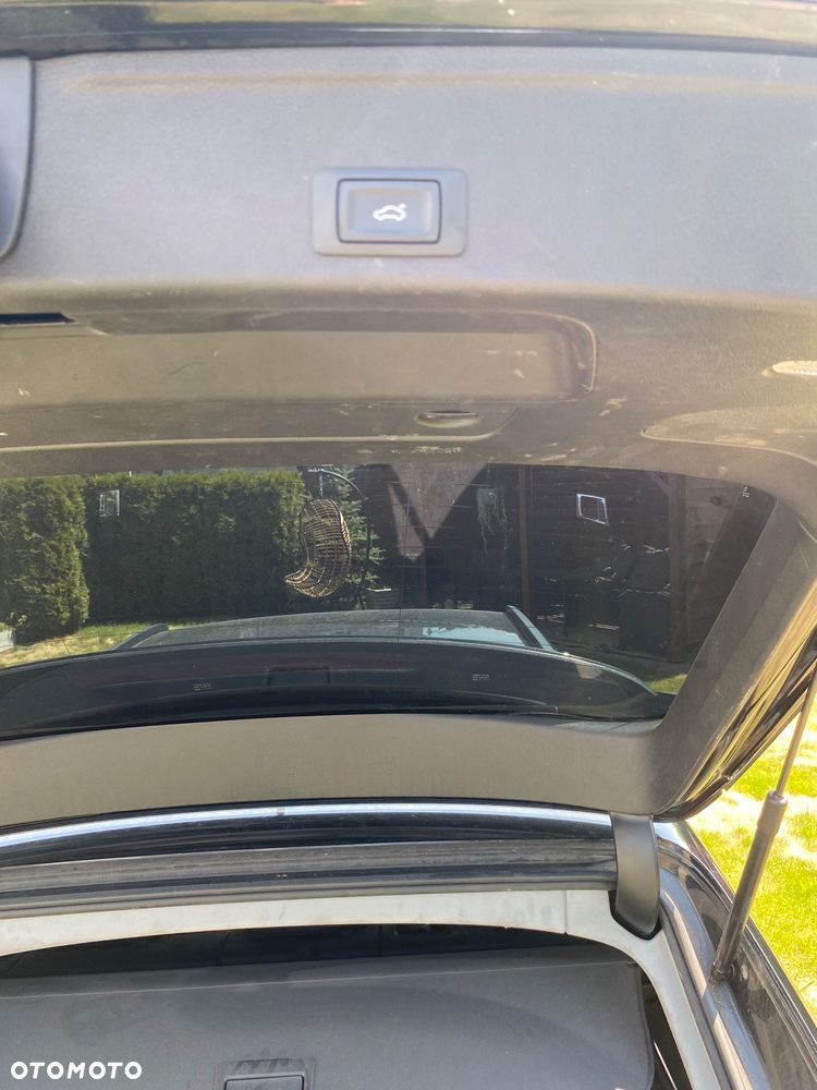 Audi A4 Avant 2.0 TDI S tronic - 10