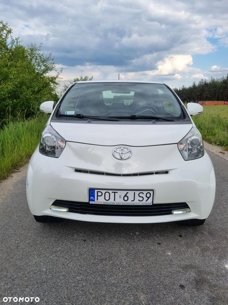 Toyota iQ