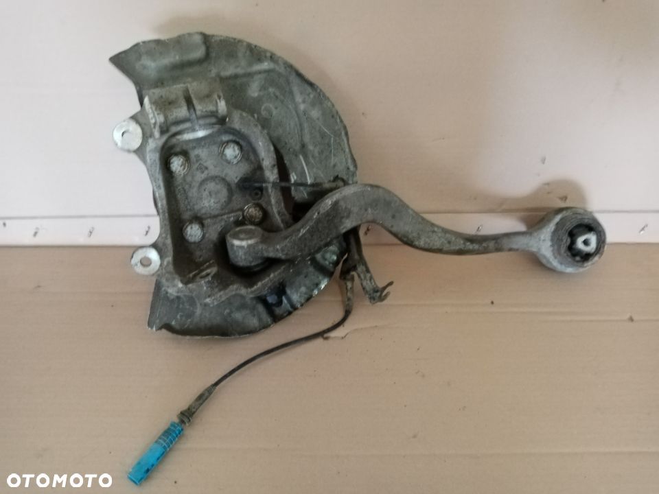 Zwrotnica lewy przód przednia lewa BMW E60 6760953 3.0D - 3