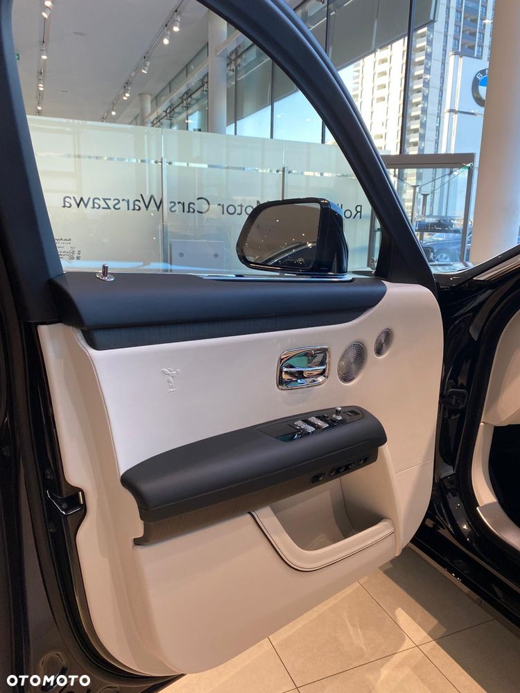 Rolls-Royce Ghost - 24