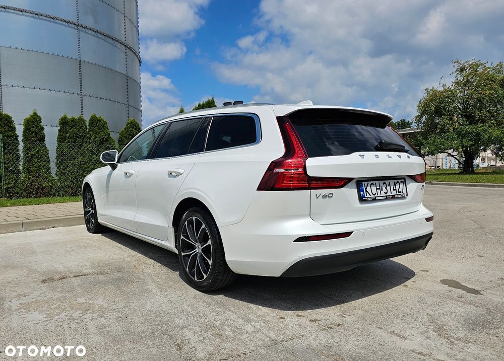 Volvo V60 D3 Momentum Pro - 4