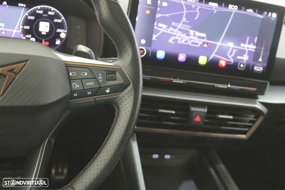 Cupra Leon ST 1.4 e-Hybrid MID DSG - 11