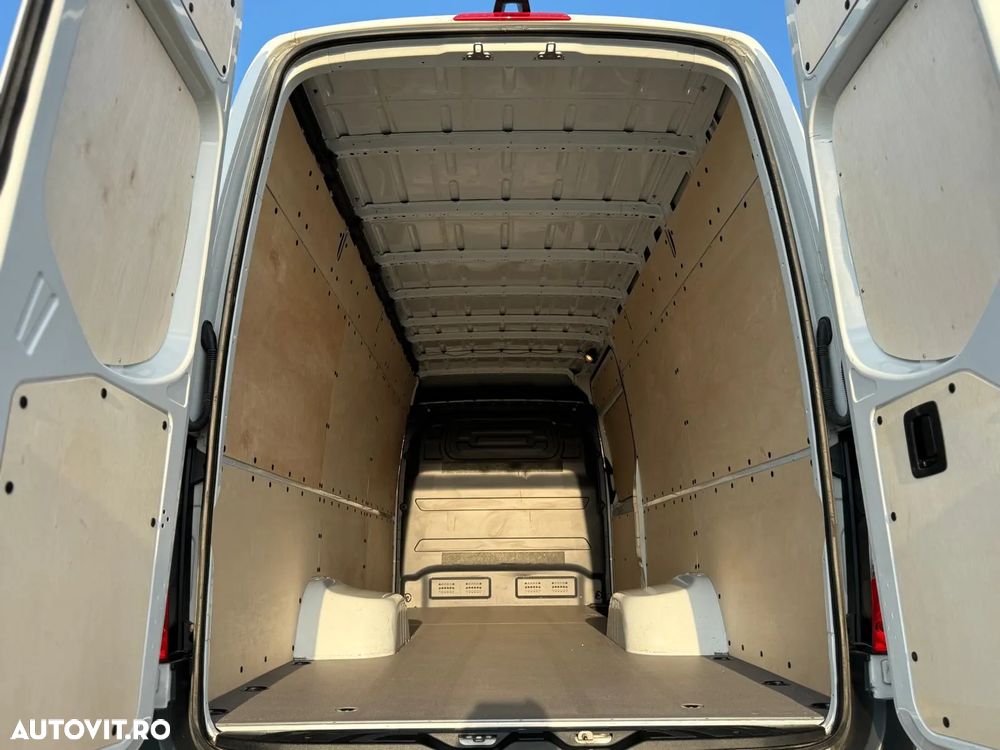 Mercedes-Benz Sprinter - 17