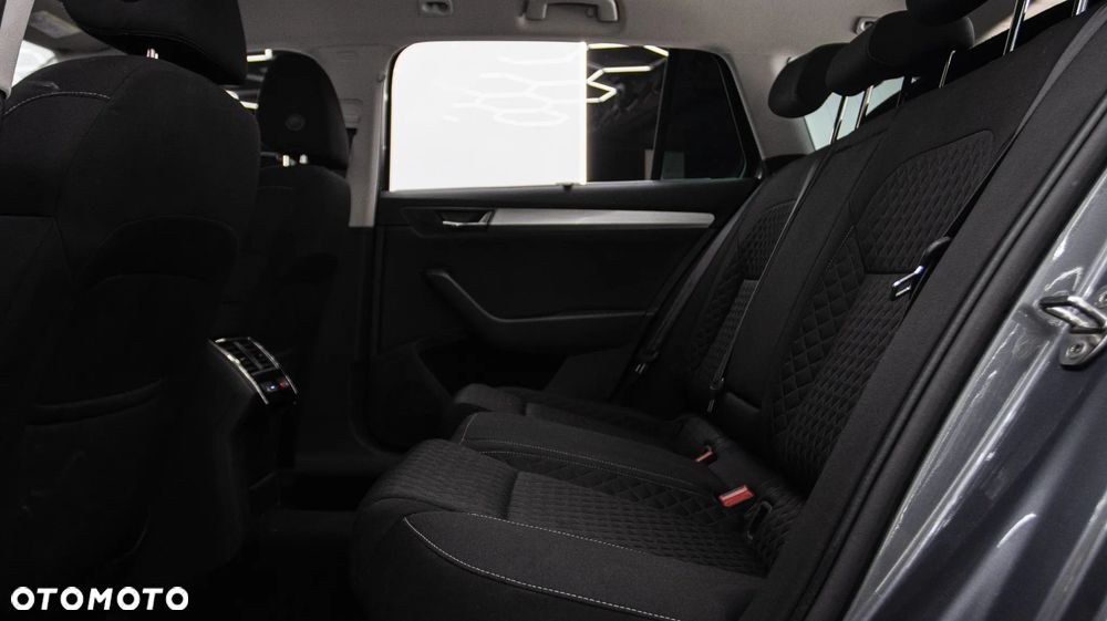 Skoda Superb 1.4 TSI Plug-In Hybrid Ambition DSG - 11