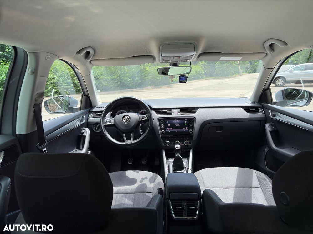 Skoda Octavia 2.0 TDI Style - 5