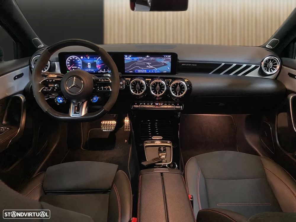 Mercedes-Benz A 45 AMG S 4Matic+ Speedshift DCT 8G - 8