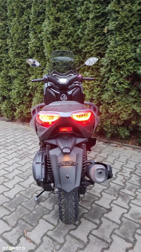Yamaha X-max - 8