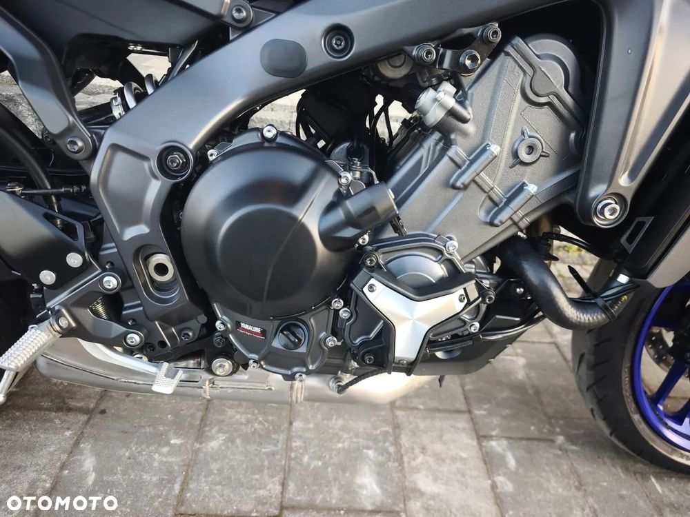 Yamaha MT - 32