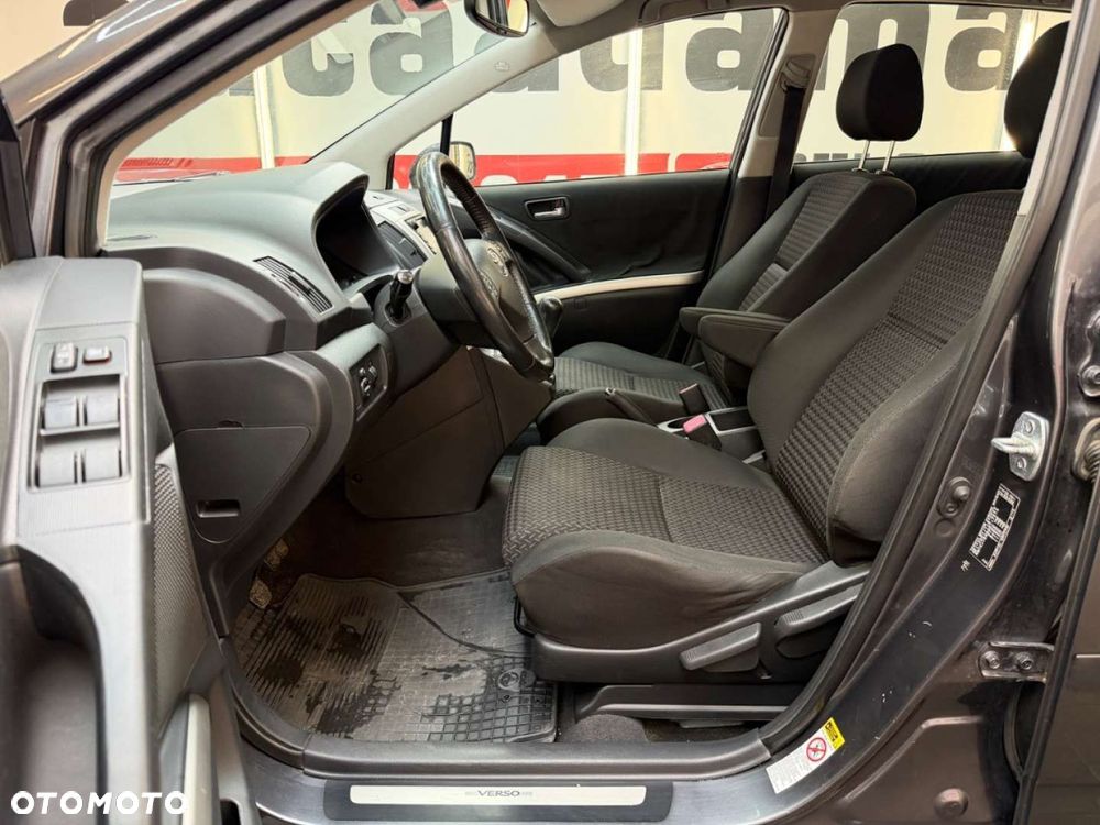Toyota Corolla Verso 2.2 D-4D Premium + 7os - 18