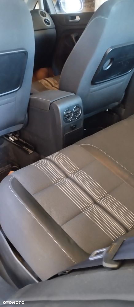 Volkswagen Golf Plus 1.6 TDI BlueMot Comfortline - 11