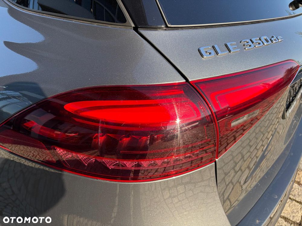 Mercedes-Benz GLE 350 de PHEV 4-Matic AMG Line - 10