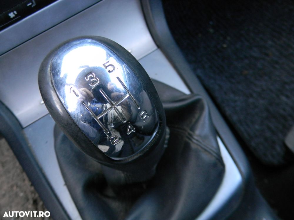 Dezmembrari  Skoda SUPERB 1 (3U)  2001  > 2008 1.9 TDI Motorina - 21