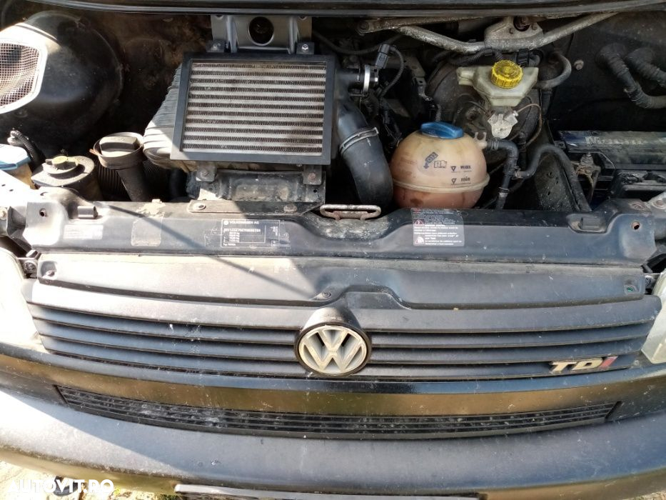 Dezmembrez Volkswagen VW Transporter T4 - 5