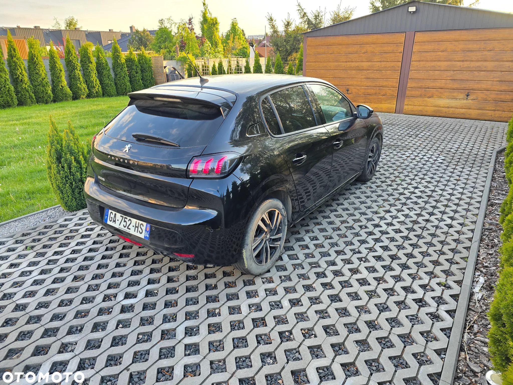 Peugeot 208 PureTech 100 Allure - 5