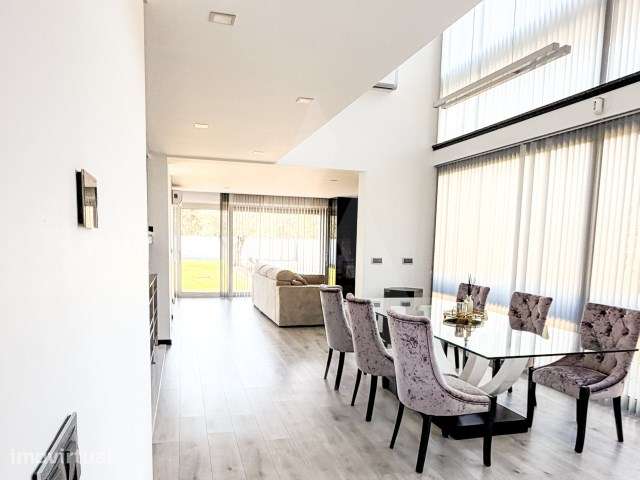 Moradia T4 com piscina e jardim em Oiã - Grande imagem: 5/62