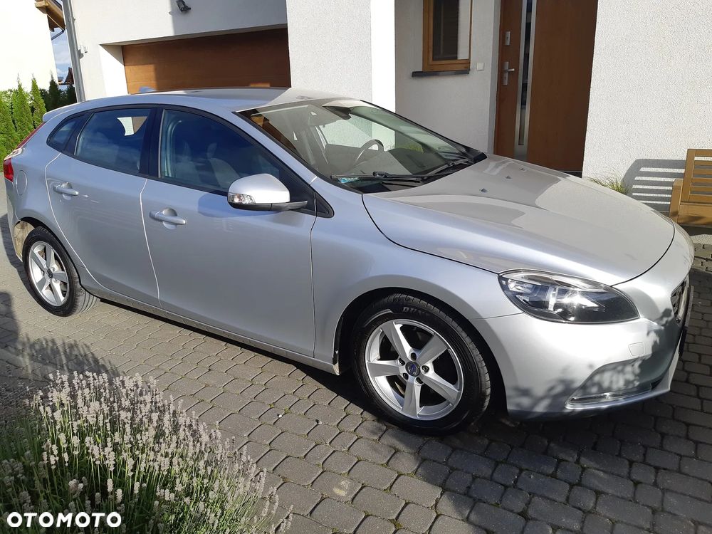 Volvo V40 - 2