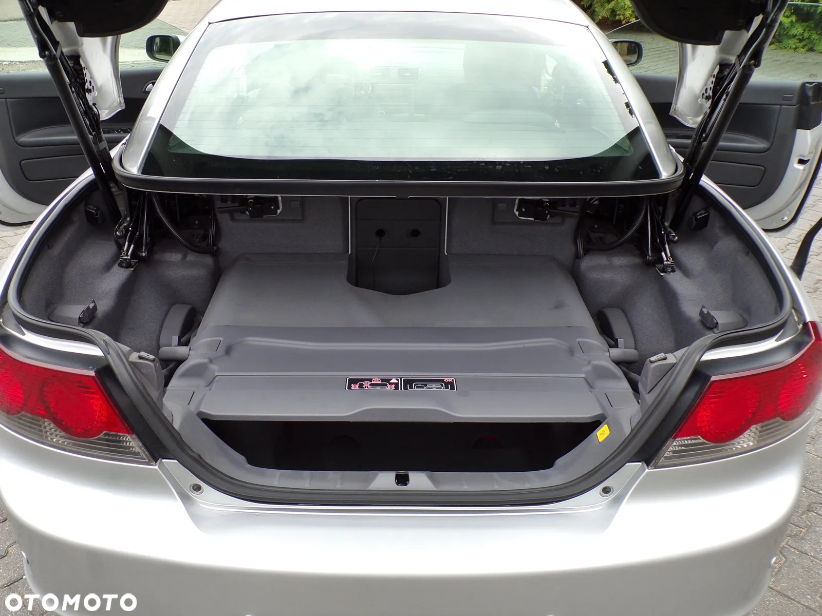 Volvo C70 2.0D Kinetic - 24